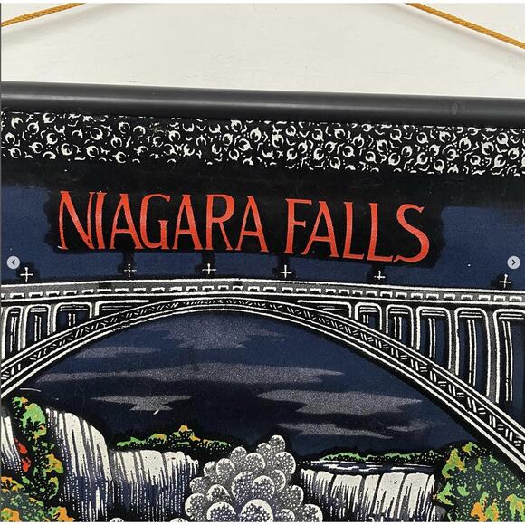 Vintage Flocked Velvet Niagara Falls American Canadian Banner - Picture 2 of 10